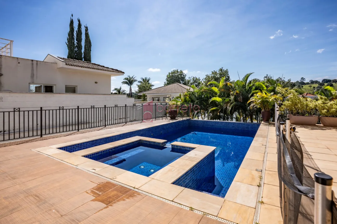 CASA ALTO PADRÃO À VENDA NO CONDOMÍNIO RESERVA DA SERRA EM JUNDIAÍ/SP