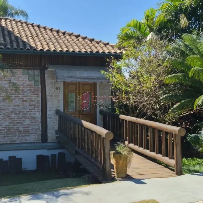 SOBRADO MOBILIADO PARA LOCAÇÃO NO CONDOMÍNIO QUARTIER LES RESIDENCES NO CAXAMBU – JUNDIAÍ/SP
