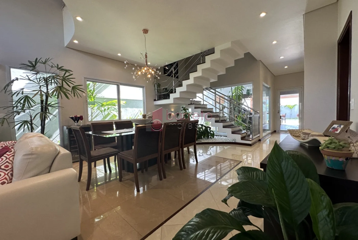 SOBRADO À VENDA COM 5 QUARTOS – QUINTA DA MALOTA – JUNDIAÍ/SP