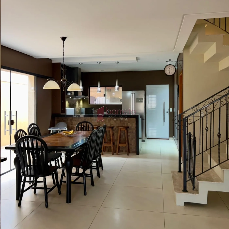 CASA À VENDA NO CONDOMÍNIO VILLAGGIO DI SAN FRANCESCO – BAIRRO MEDEIROS – JUNDIAÍ/SP