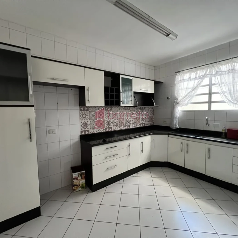CASA À VENDA NO CONDOMÍNIO VILA SAFIRA EM JUNDIAÍ/SP
