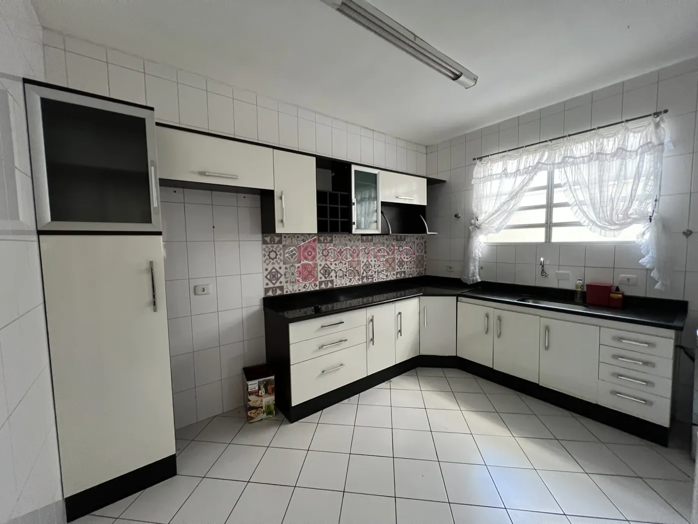 CASA À VENDA NO CONDOMÍNIO VILA SAFIRA EM JUNDIAÍ/SP