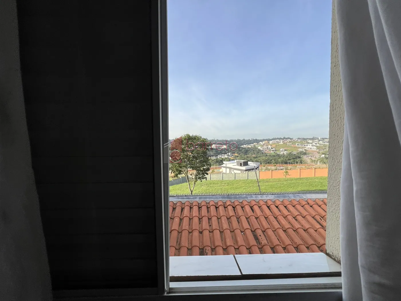 CASA À VENDA NO CONDOMÍNIO VILA SAFIRA EM JUNDIAÍ/SP