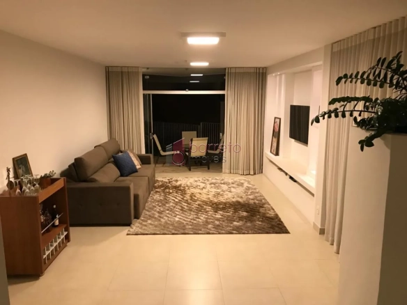 CASA À VENDA NO CONDOMÍNIO JARDIM NOVO MUNDO EM JUNDIAÍ/SP