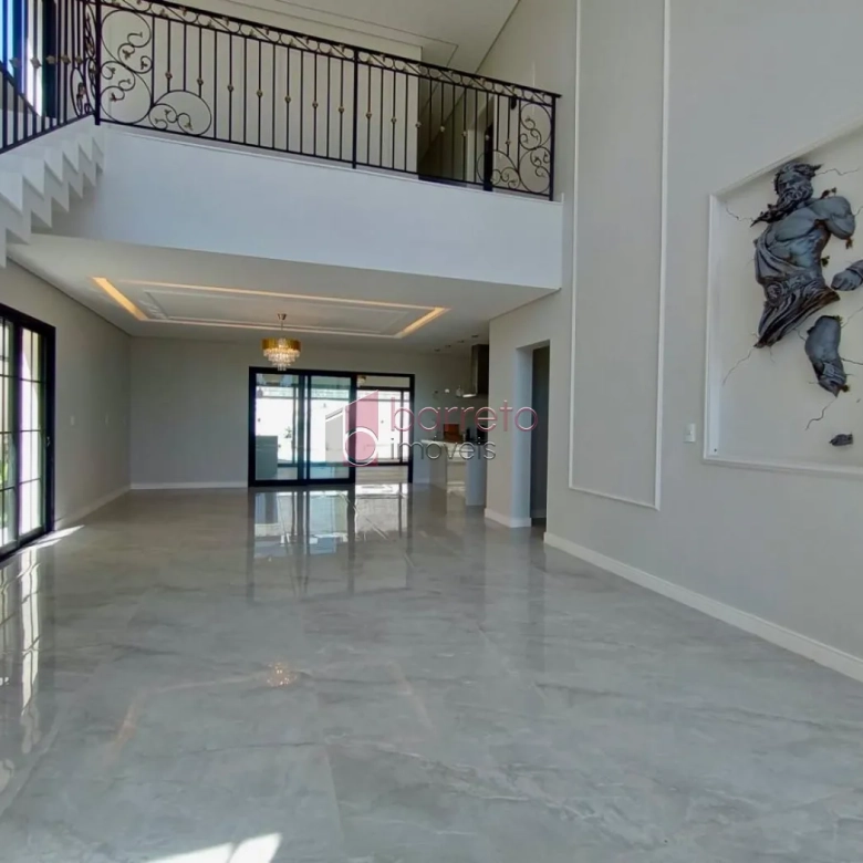 CASA À VENDA NO CONDOMÍNIO PARQUE DAS CAMÉLIAS – MEDEIROS – JUNDIAÍ/SP