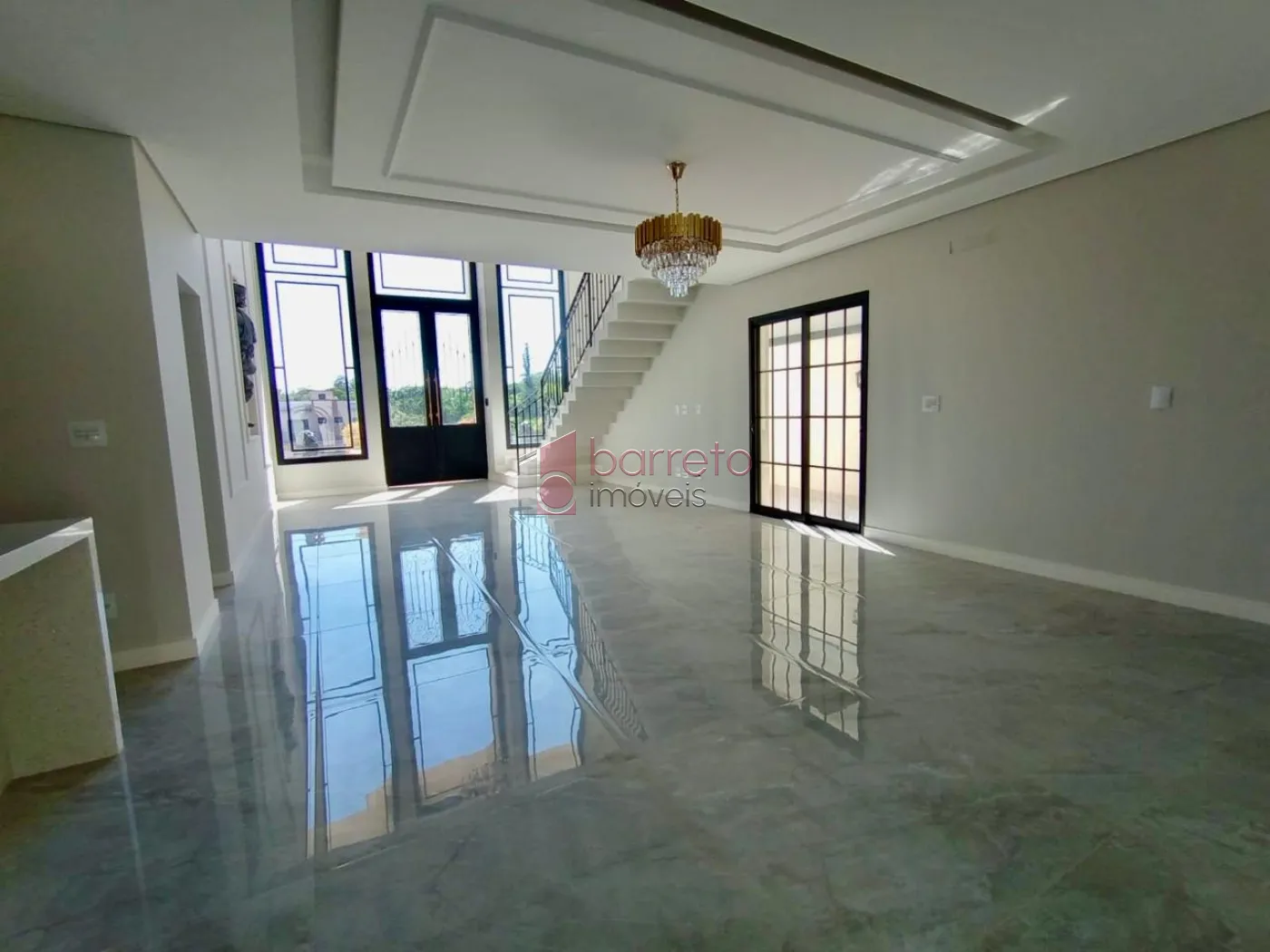 CASA À VENDA NO CONDOMÍNIO PARQUE DAS CAMÉLIAS – MEDEIROS – JUNDIAÍ/SP
