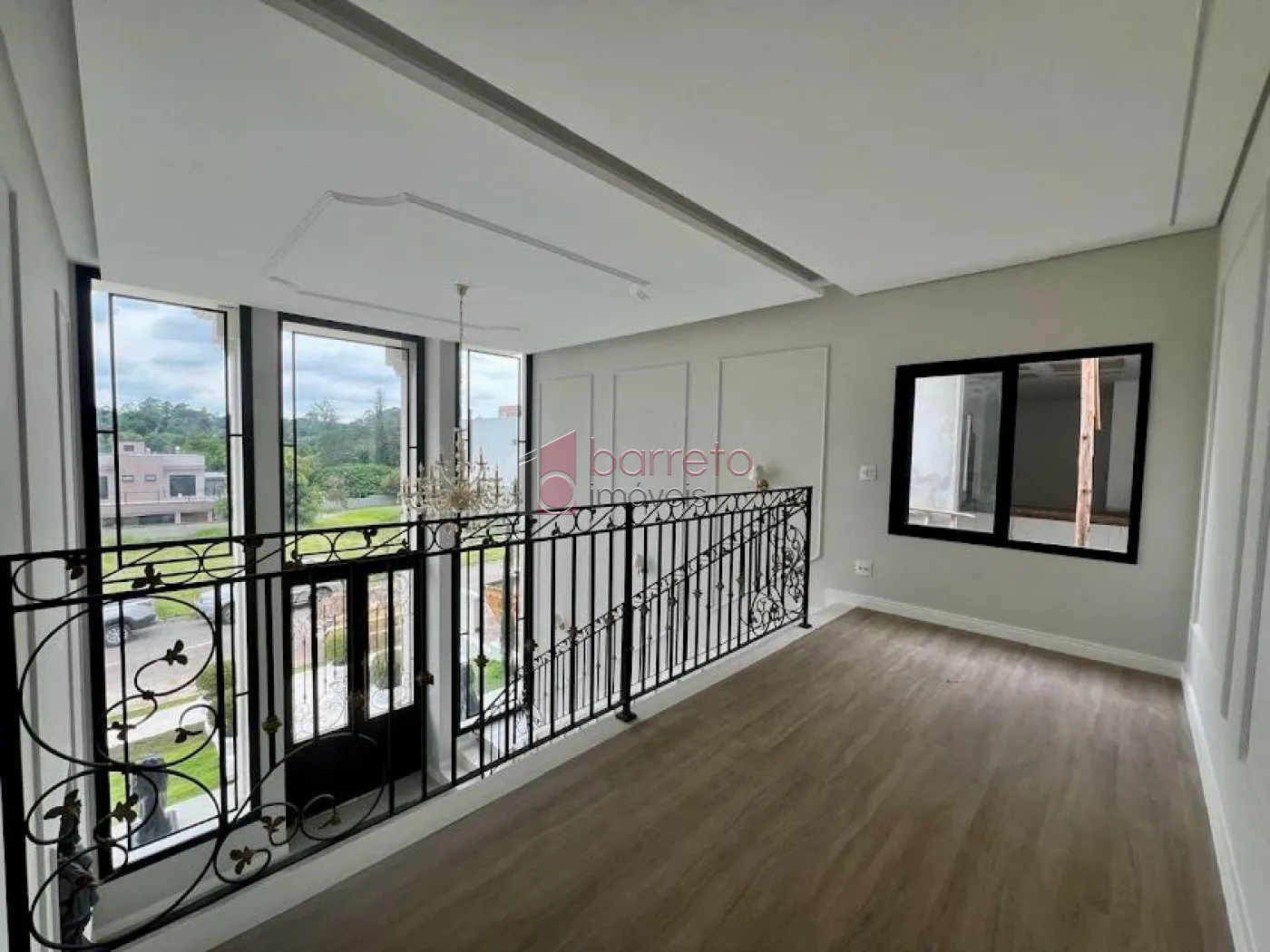 CASA À VENDA NO CONDOMÍNIO PARQUE DAS CAMÉLIAS – MEDEIROS – JUNDIAÍ/SP