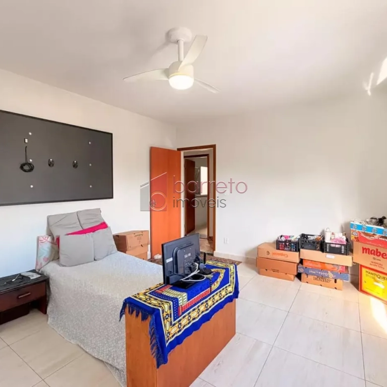 CASA À VENDA NO BAIRRO BELA VISTA EM JUNDIAÍ/SP