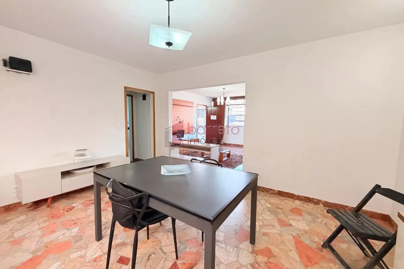 CASA À VENDA NO BAIRRO BELA VISTA EM JUNDIAÍ/SP