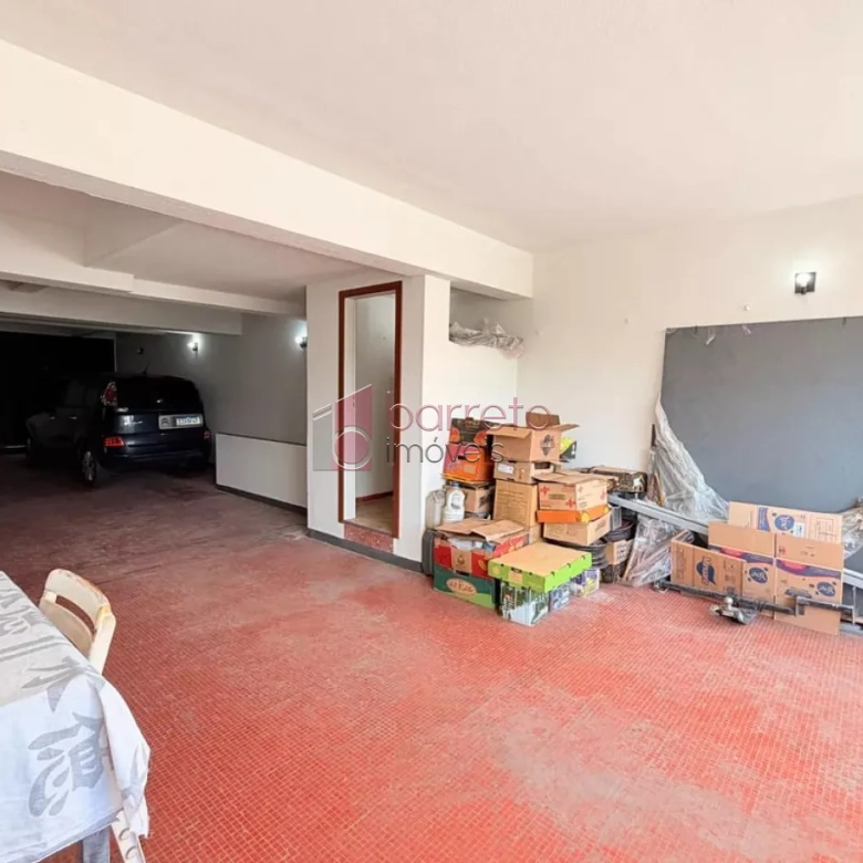 CASA À VENDA NO BAIRRO BELA VISTA EM JUNDIAÍ/SP