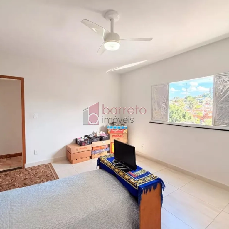 CASA À VENDA NO BAIRRO BELA VISTA EM JUNDIAÍ/SP