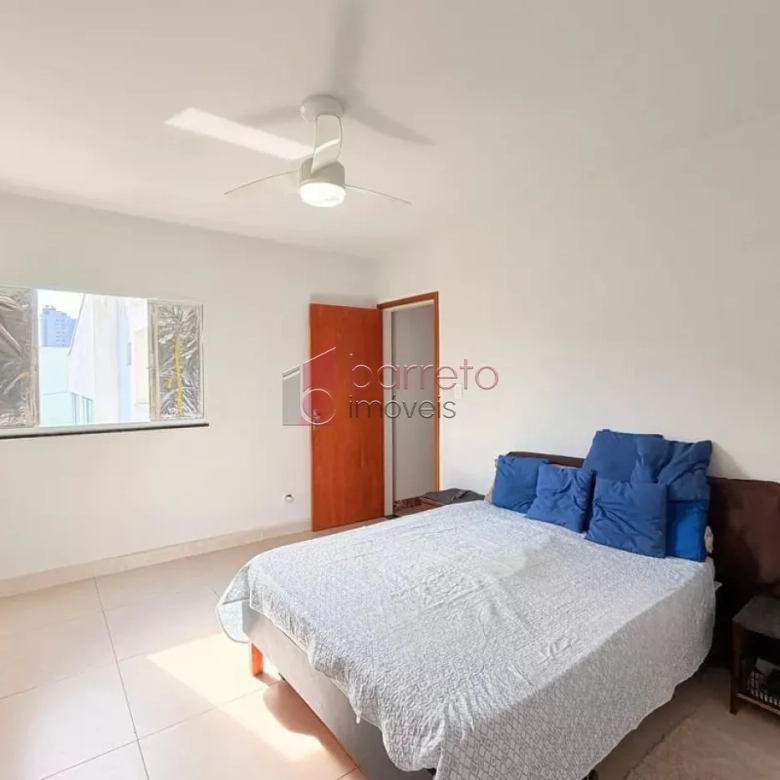 CASA À VENDA NO BAIRRO BELA VISTA EM JUNDIAÍ/SP