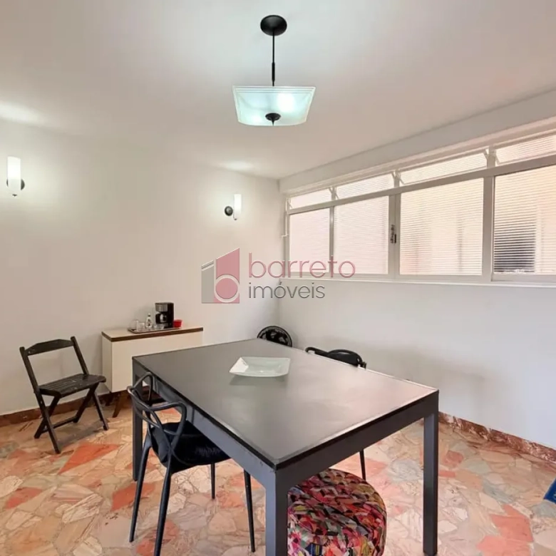 CASA À VENDA NO BAIRRO BELA VISTA EM JUNDIAÍ/SP