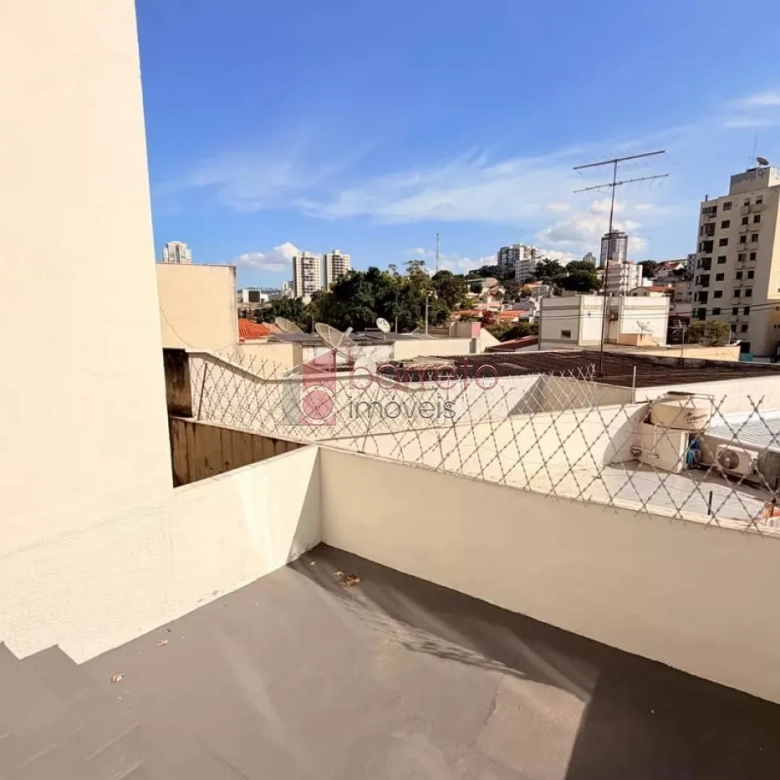CASA À VENDA NO BAIRRO BELA VISTA EM JUNDIAÍ/SP