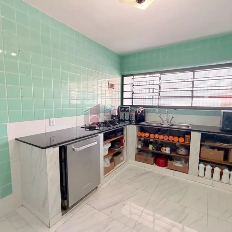 CASA À VENDA NO BAIRRO BELA VISTA EM JUNDIAÍ/SP