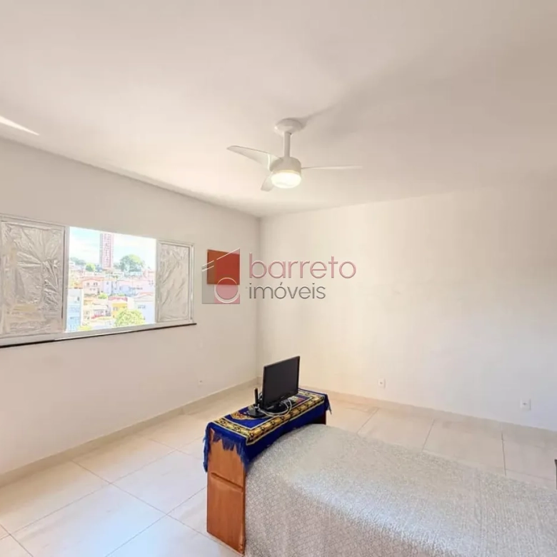 CASA À VENDA NO BAIRRO BELA VISTA EM JUNDIAÍ/SP
