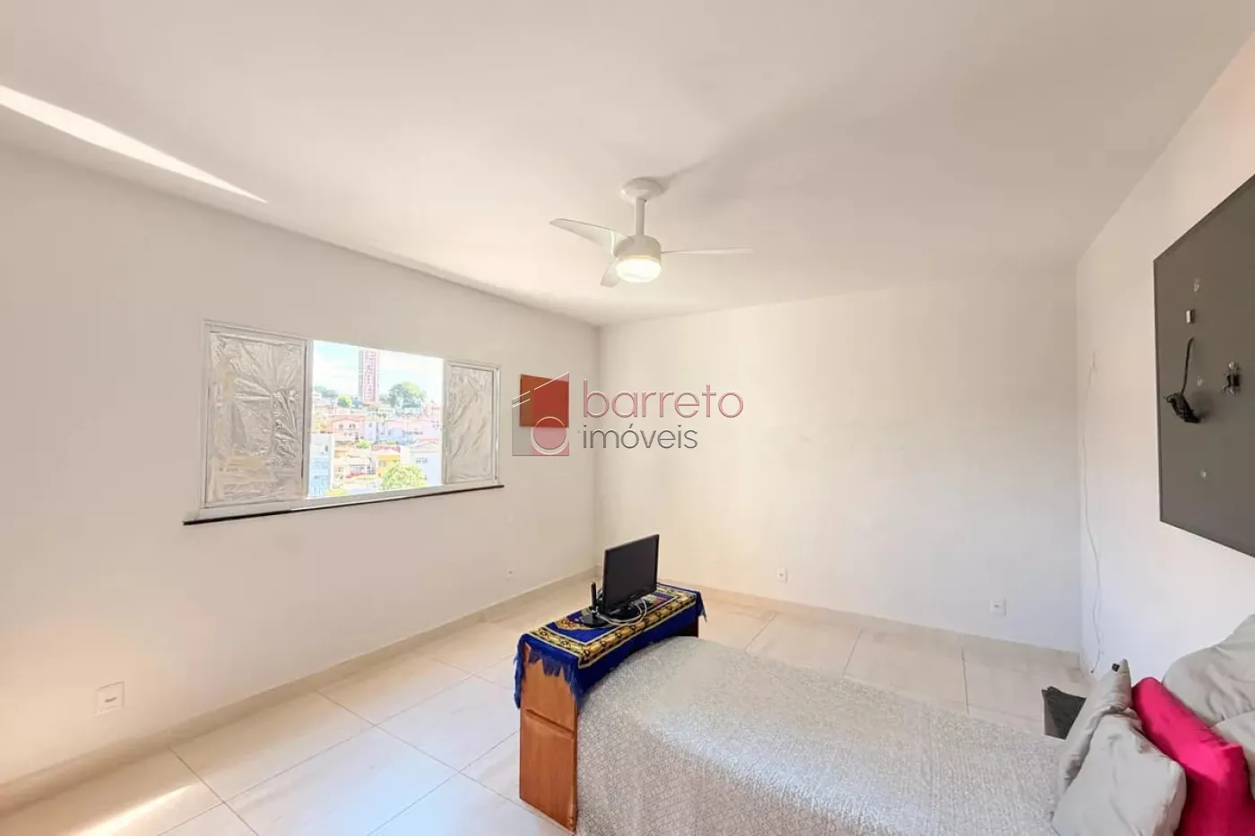 CASA À VENDA NO BAIRRO BELA VISTA EM JUNDIAÍ/SP