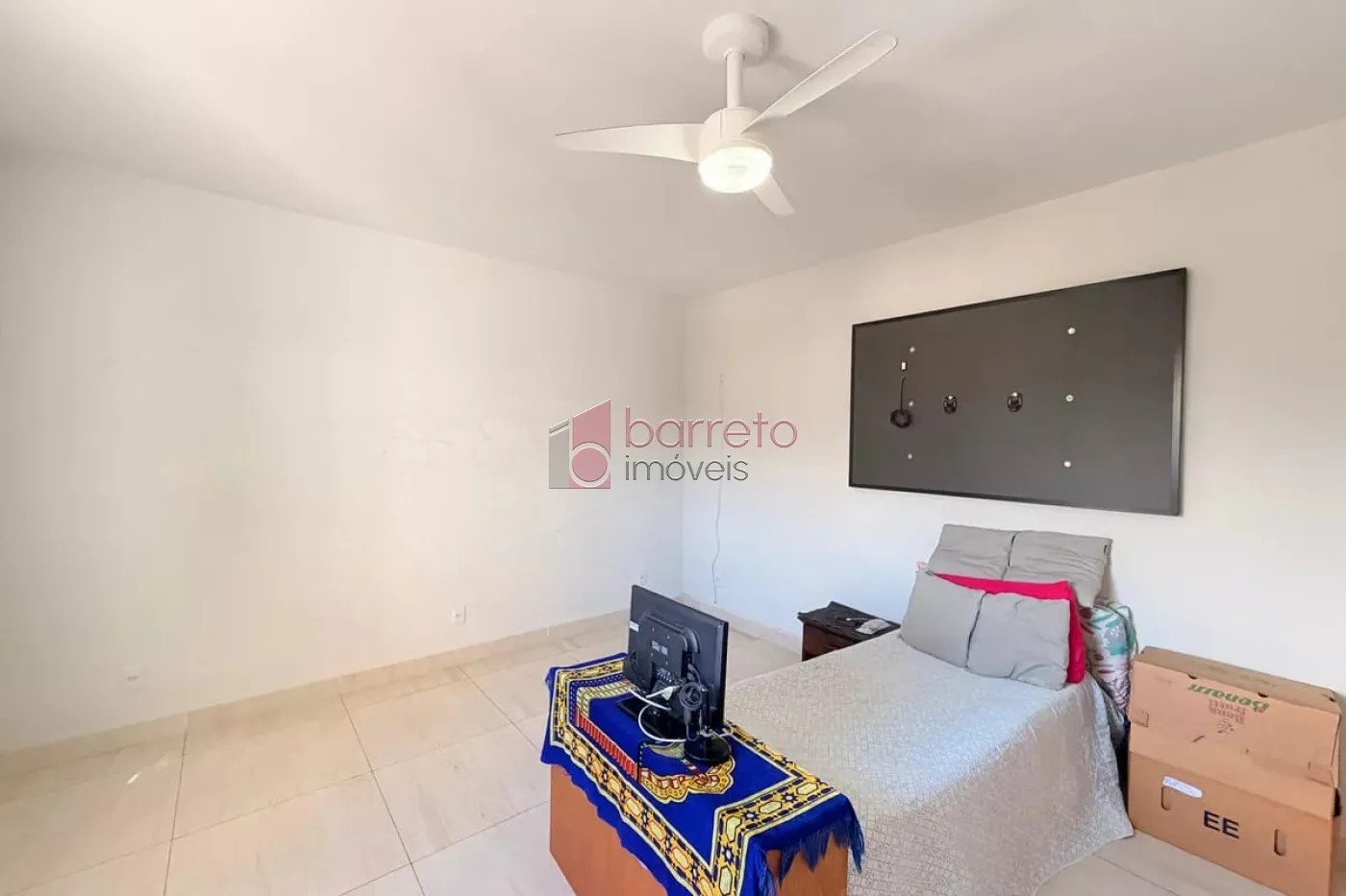 CASA À VENDA NO BAIRRO BELA VISTA EM JUNDIAÍ/SP