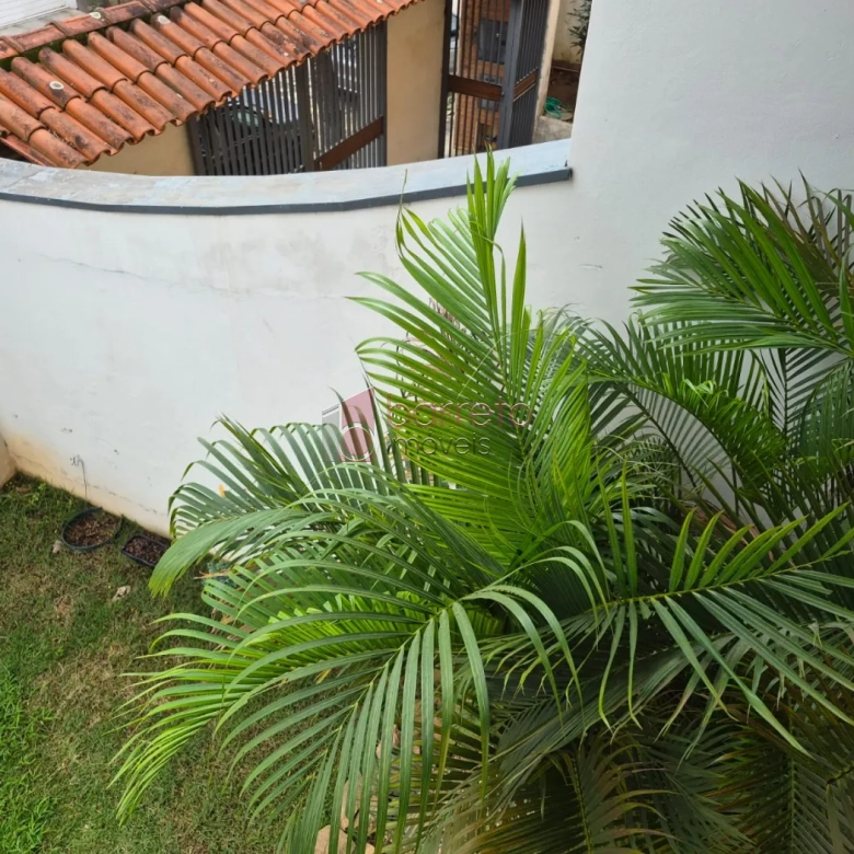 CASA COM  03 DORMITÓRIOS À VENDA NO BAIRRO JARDIM DA FONTE EM JUNDIAÍ/SP