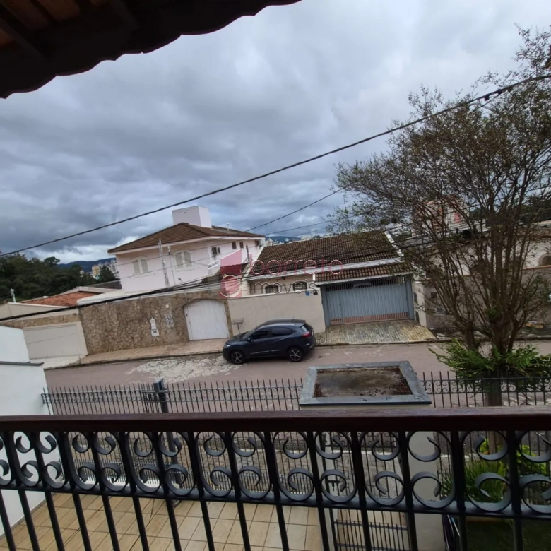 CASA COM  03 DORMITÓRIOS À VENDA NO BAIRRO JARDIM DA FONTE EM JUNDIAÍ/SP