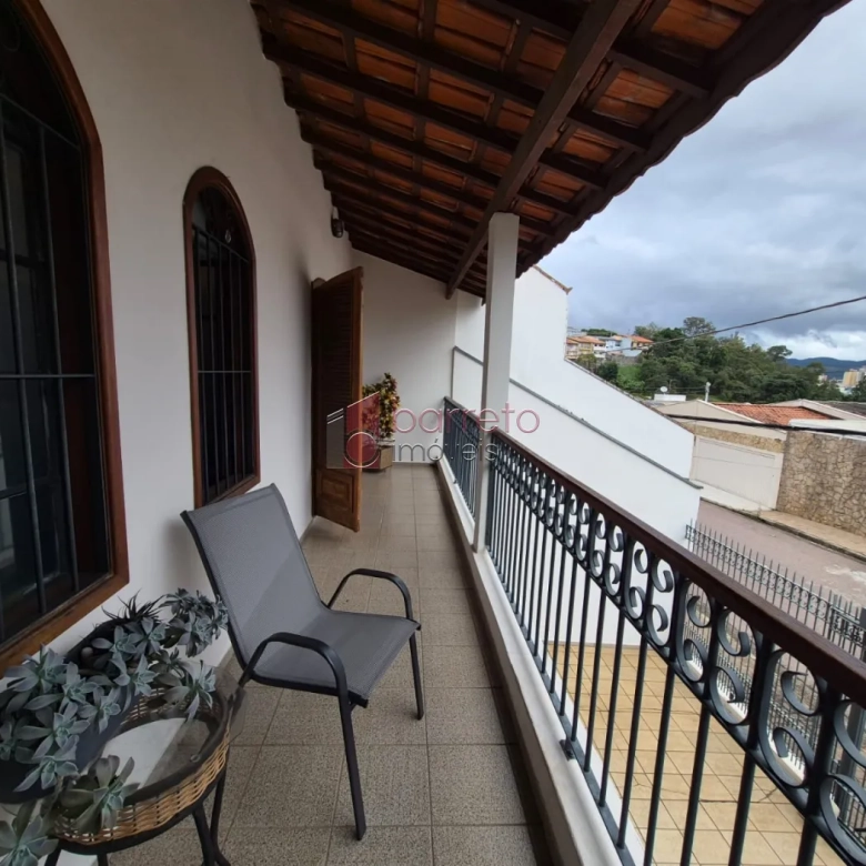 CASA COM  03 DORMITÓRIOS À VENDA NO BAIRRO JARDIM DA FONTE EM JUNDIAÍ/SP