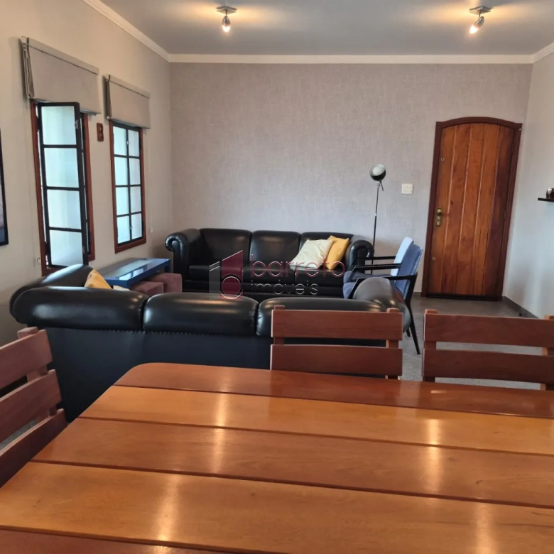 CASA COM  03 DORMITÓRIOS À VENDA NO BAIRRO JARDIM DA FONTE EM JUNDIAÍ/SP