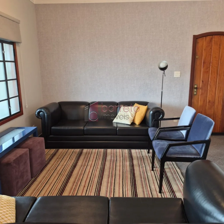 CASA COM  03 DORMITÓRIOS À VENDA NO BAIRRO JARDIM DA FONTE EM JUNDIAÍ/SP