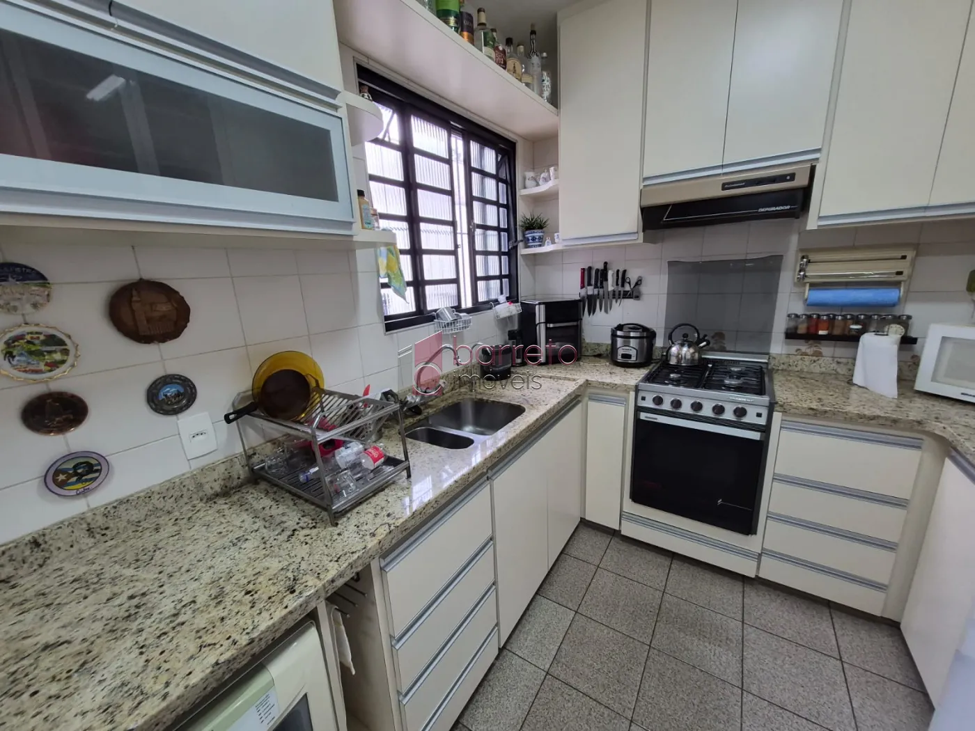 CASA COM  03 DORMITÓRIOS À VENDA NO BAIRRO JARDIM DA FONTE EM JUNDIAÍ/SP