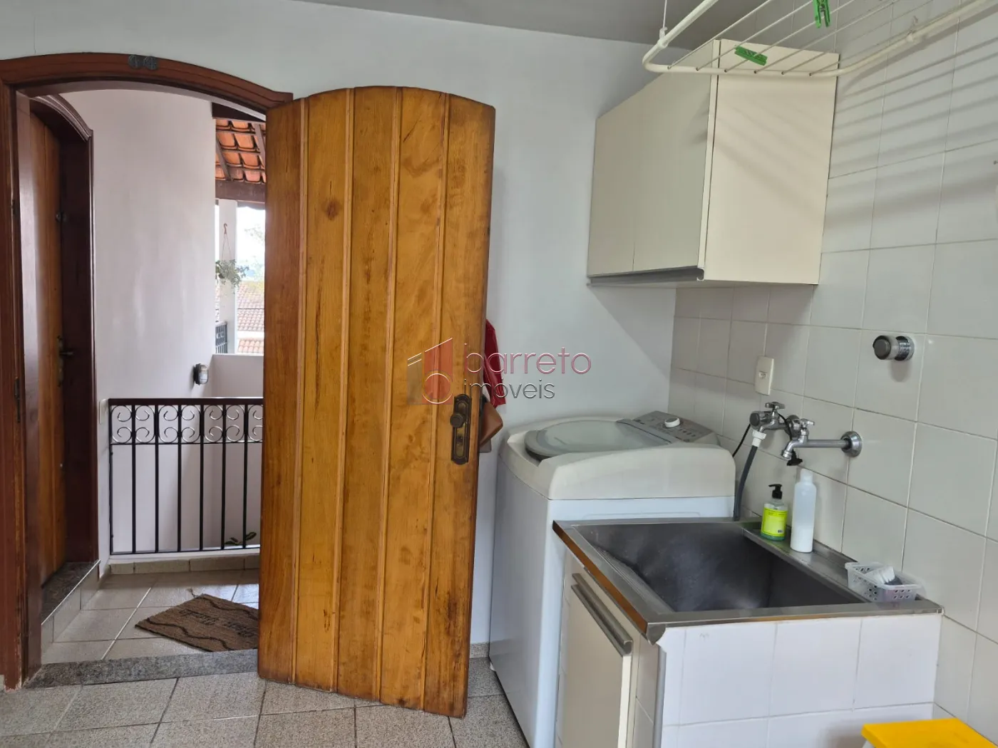 CASA COM  03 DORMITÓRIOS À VENDA NO BAIRRO JARDIM DA FONTE EM JUNDIAÍ/SP