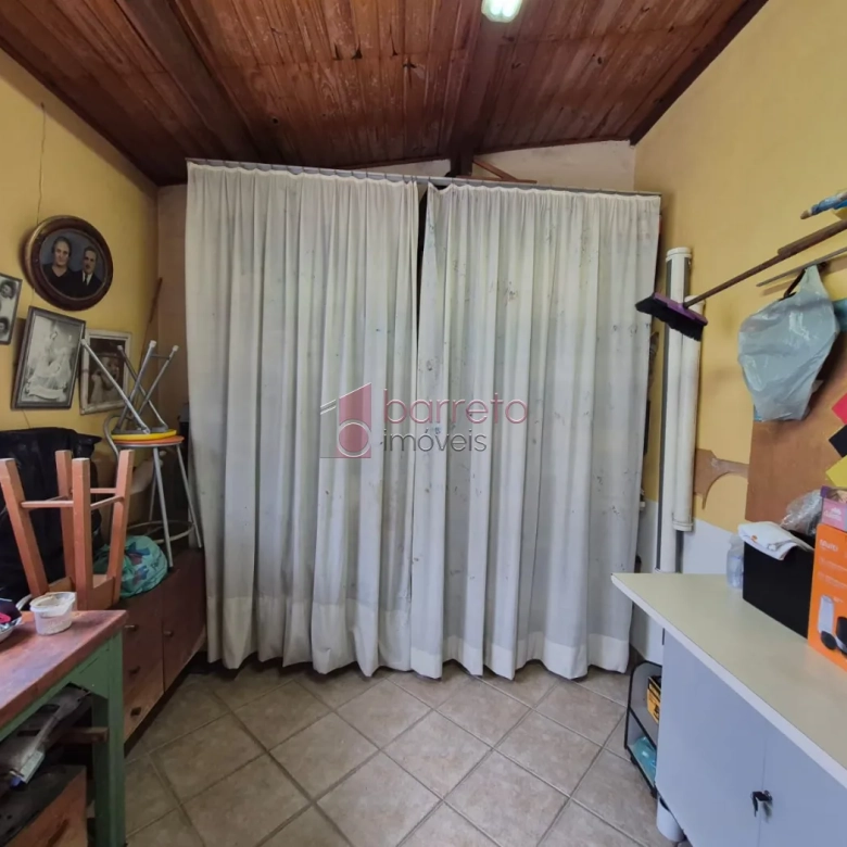 CASA COM  03 DORMITÓRIOS À VENDA NO BAIRRO JARDIM DA FONTE EM JUNDIAÍ/SP