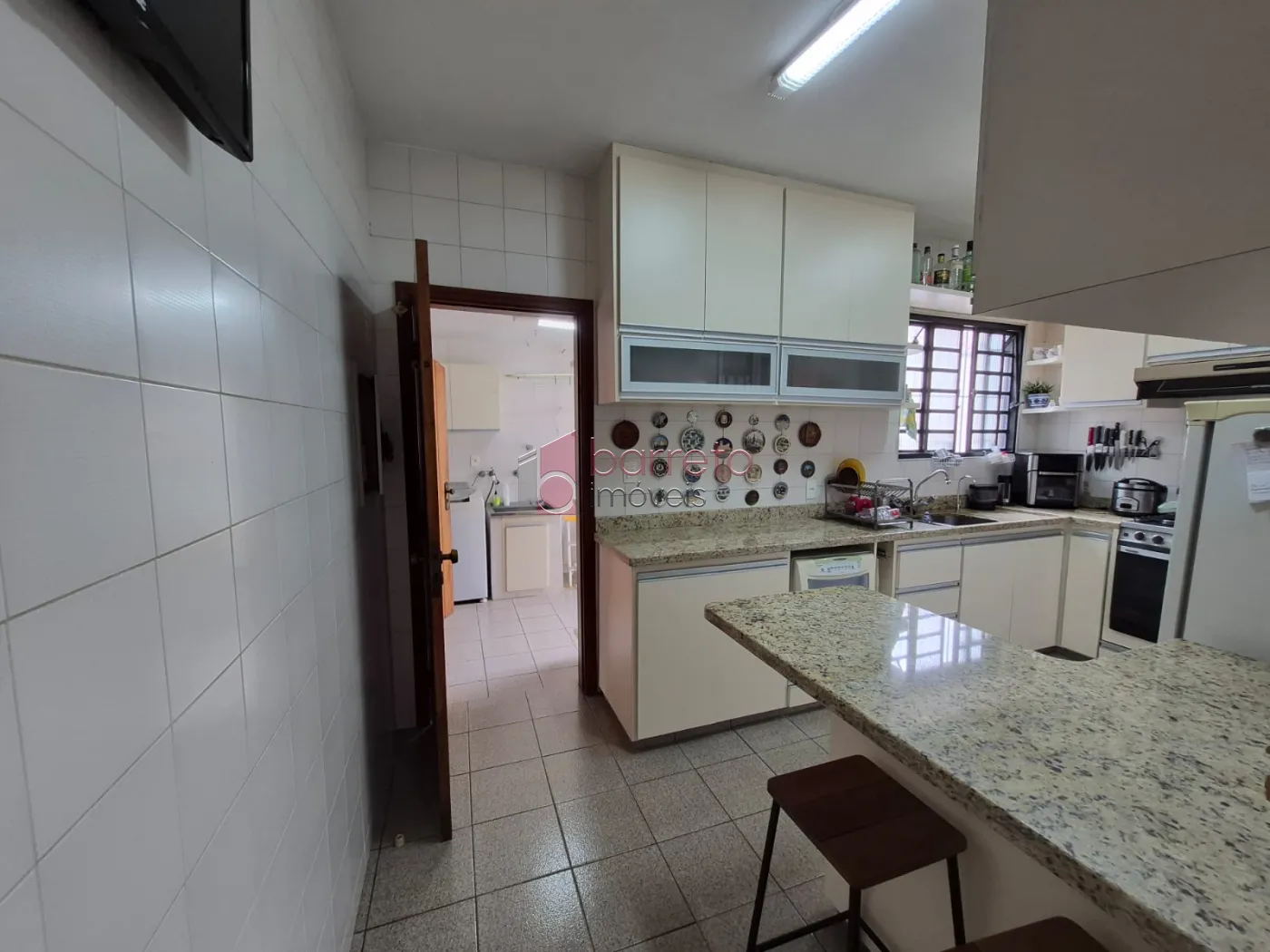 CASA COM  03 DORMITÓRIOS À VENDA NO BAIRRO JARDIM DA FONTE EM JUNDIAÍ/SP