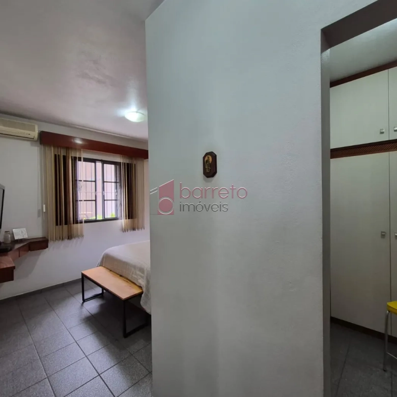 CASA COM  03 DORMITÓRIOS À VENDA NO BAIRRO JARDIM DA FONTE EM JUNDIAÍ/SP