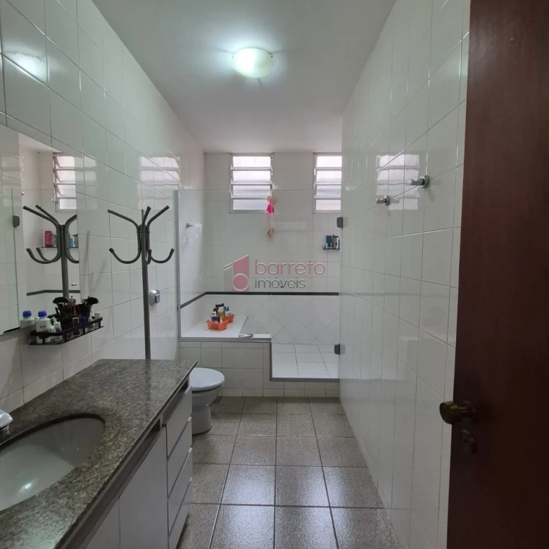 CASA COM  03 DORMITÓRIOS À VENDA NO BAIRRO JARDIM DA FONTE EM JUNDIAÍ/SP