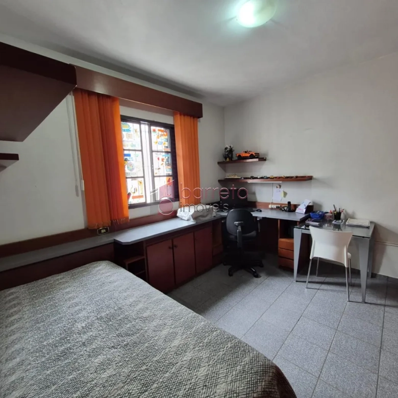 CASA COM  03 DORMITÓRIOS À VENDA NO BAIRRO JARDIM DA FONTE EM JUNDIAÍ/SP
