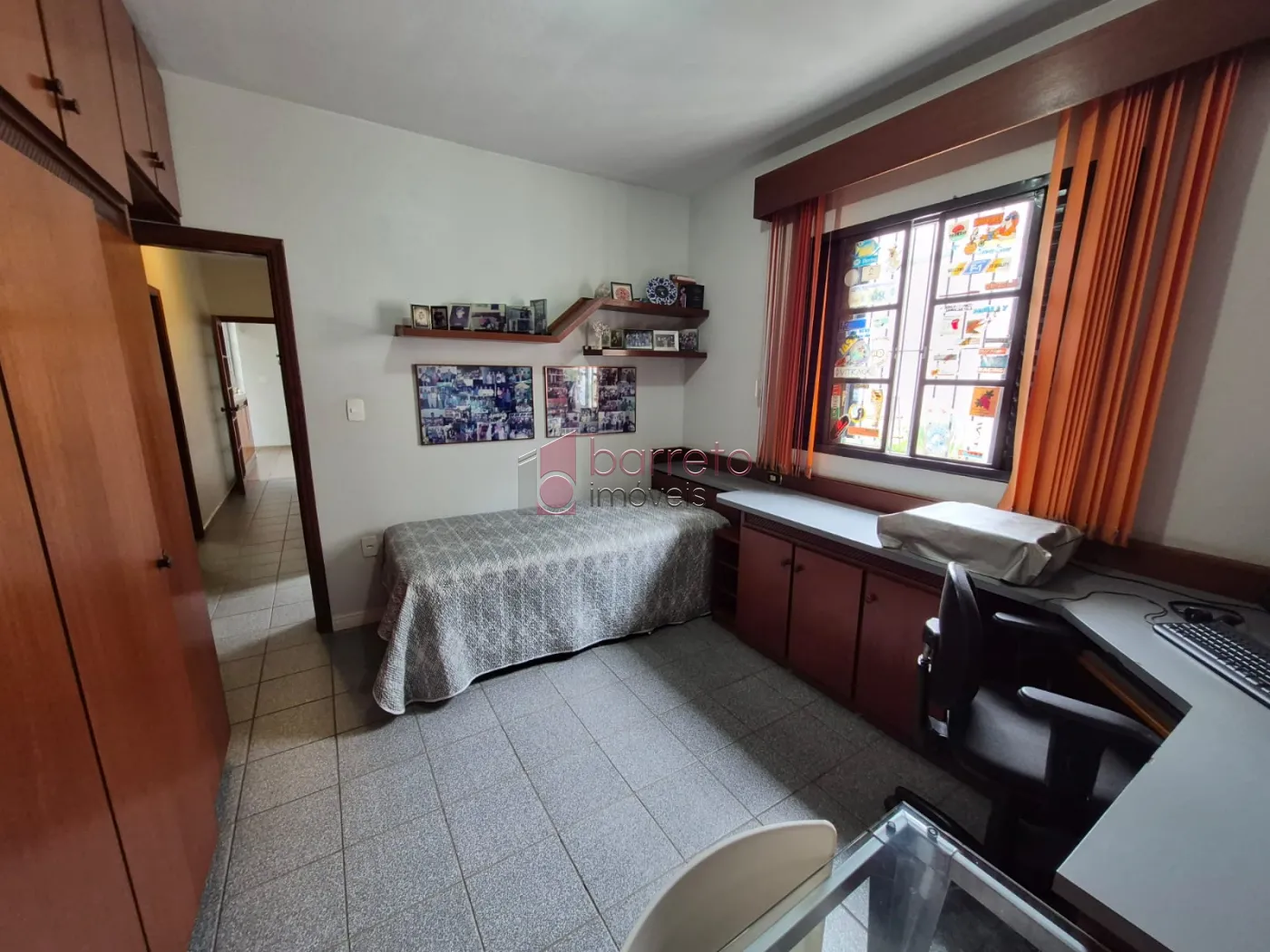 CASA COM  03 DORMITÓRIOS À VENDA NO BAIRRO JARDIM DA FONTE EM JUNDIAÍ/SP