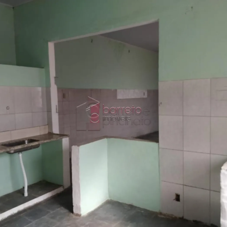 CASA COM SALÃO À VENDA NO JARDIM MARTINS EM JUNDIAÍ/SP