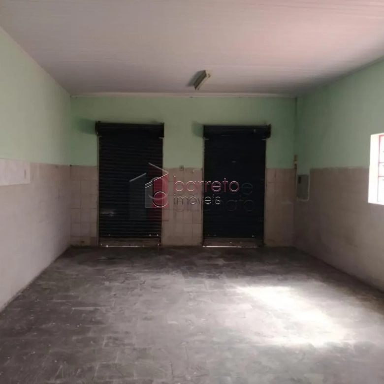 CASA COM SALÃO À VENDA NO JARDIM MARTINS EM JUNDIAÍ/SP