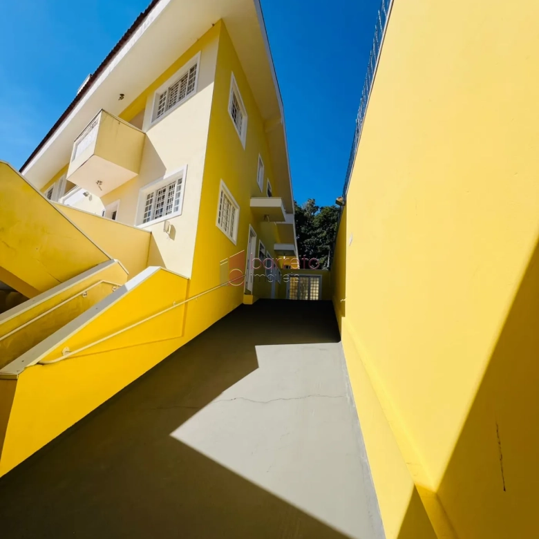 SOBRADO MOBILIADO OU SEMI MOBILIADO PARA LOCAÇÃO NO QUINTA DAS VIDEIRAS – JUNDIAÍ/SP