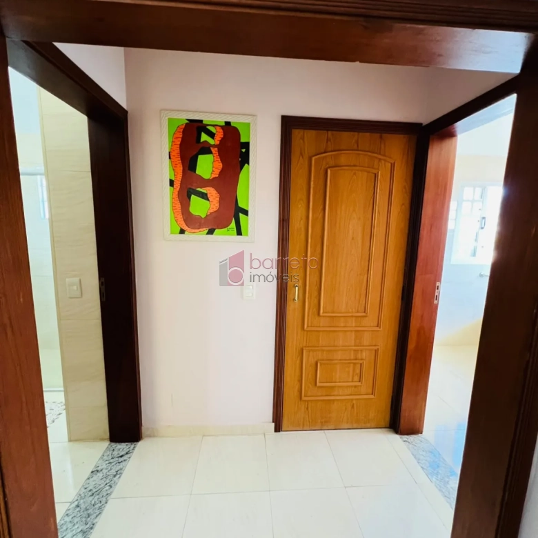 SOBRADO MOBILIADO OU SEMI MOBILIADO PARA LOCAÇÃO NO QUINTA DAS VIDEIRAS – JUNDIAÍ/SP