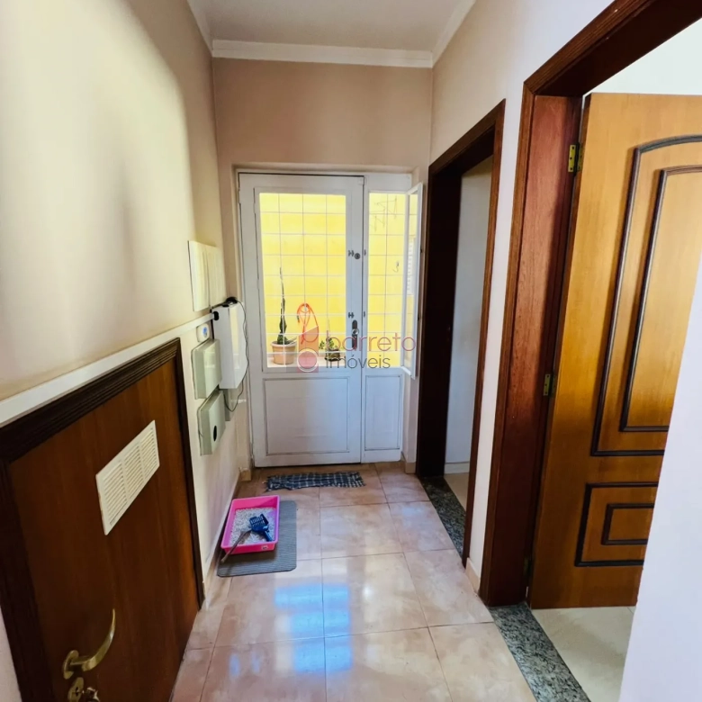 SOBRADO MOBILIADO OU SEMI MOBILIADO PARA LOCAÇÃO NO QUINTA DAS VIDEIRAS – JUNDIAÍ/SP