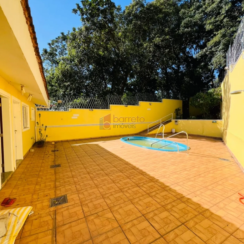 SOBRADO MOBILIADO OU SEMI MOBILIADO PARA LOCAÇÃO NO QUINTA DAS VIDEIRAS – JUNDIAÍ/SP
