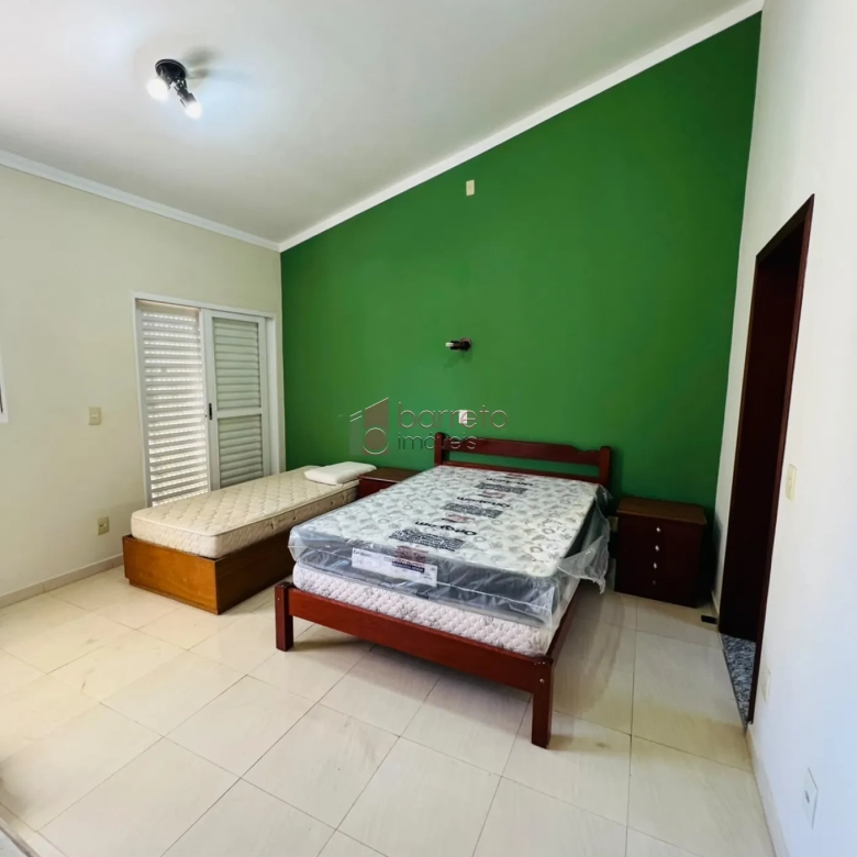 SOBRADO MOBILIADO OU SEMI MOBILIADO PARA LOCAÇÃO NO QUINTA DAS VIDEIRAS – JUNDIAÍ/SP