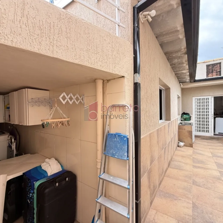 CASA À VENDA NO JARDIM TARUMÃ, JUDIAÍ/SP
