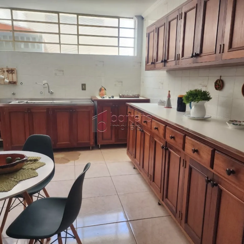CASA COM 03 QUARTOS À VENDA NO PARQUE DA REPRESA EM JUNDIAÍ/SP