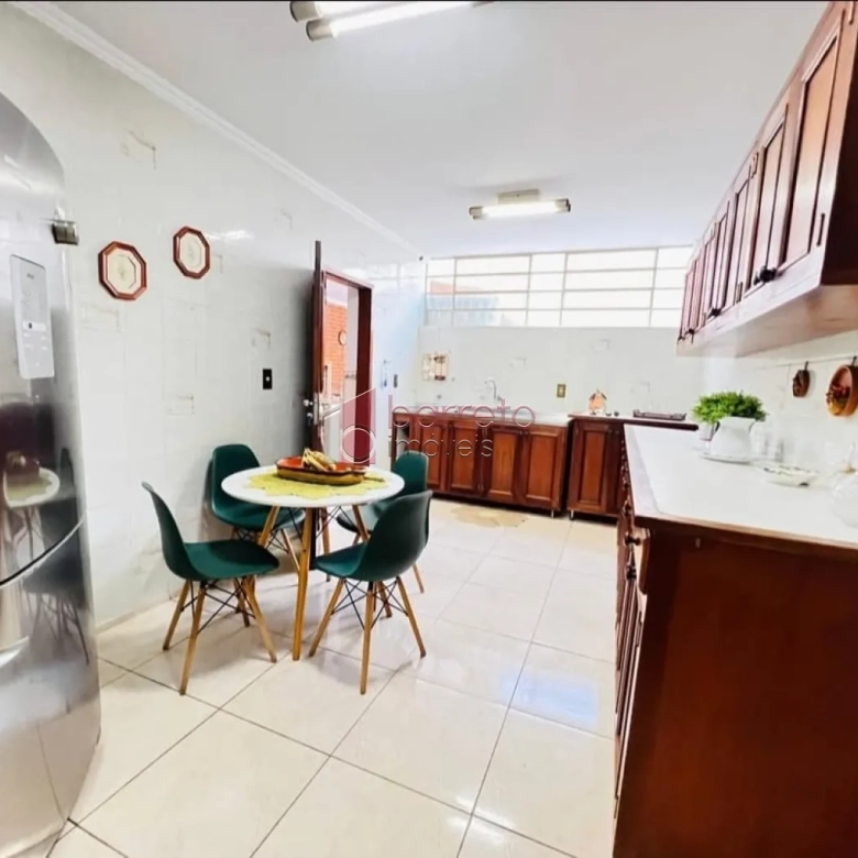 CASA COM 03 QUARTOS À VENDA NO PARQUE DA REPRESA EM JUNDIAÍ/SP