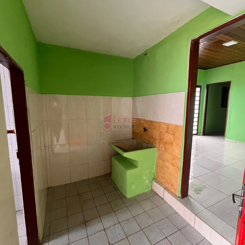 CASA COM SALÃO À VENDA NO JARDIM MARTINS EM JUNDIAÍ/SP