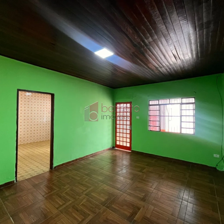CASA COM SALÃO À VENDA NO JARDIM MARTINS EM JUNDIAÍ/SP
