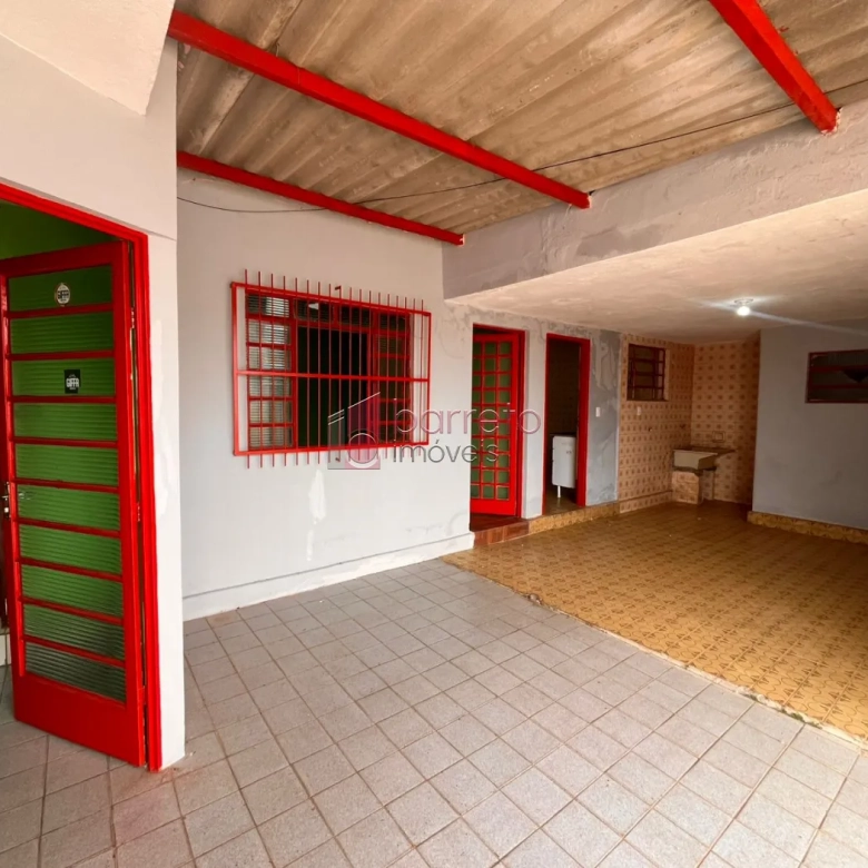 CASA COM SALÃO À VENDA NO JARDIM MARTINS EM JUNDIAÍ/SP