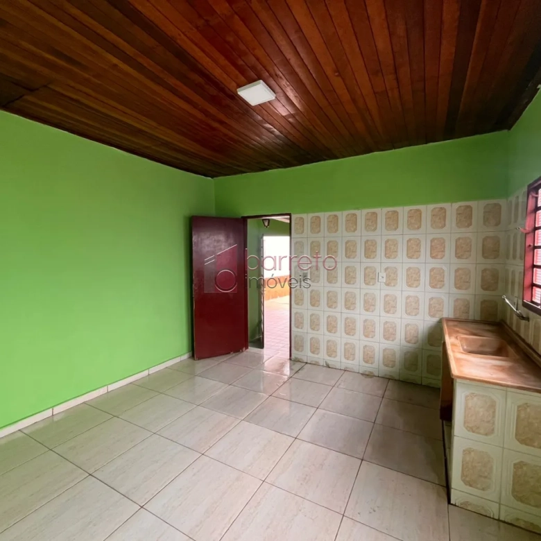 CASA COM SALÃO À VENDA NO JARDIM MARTINS EM JUNDIAÍ/SP