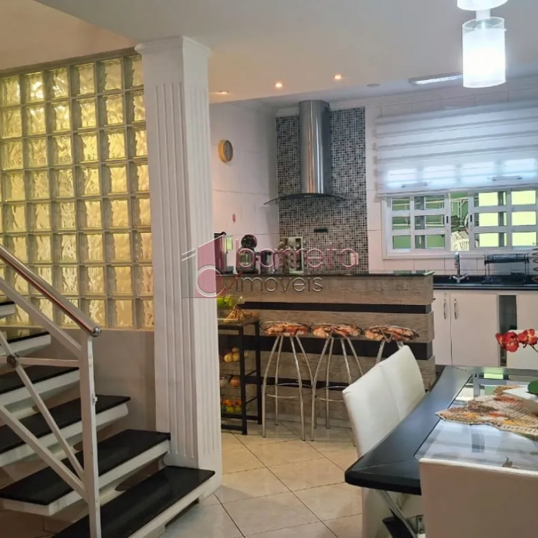 CASA À VENDA NO JARDIM SARAPIRANGA – MEDEIROS – JUNDIAÍ/SP